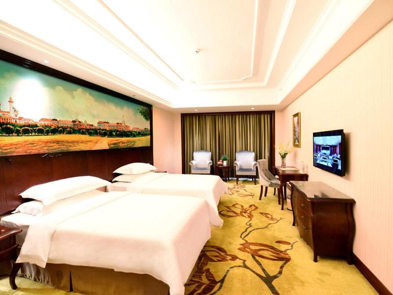 Vienna Hotel Loudi Chunyuan Pedestrian Street Экстерьер фото